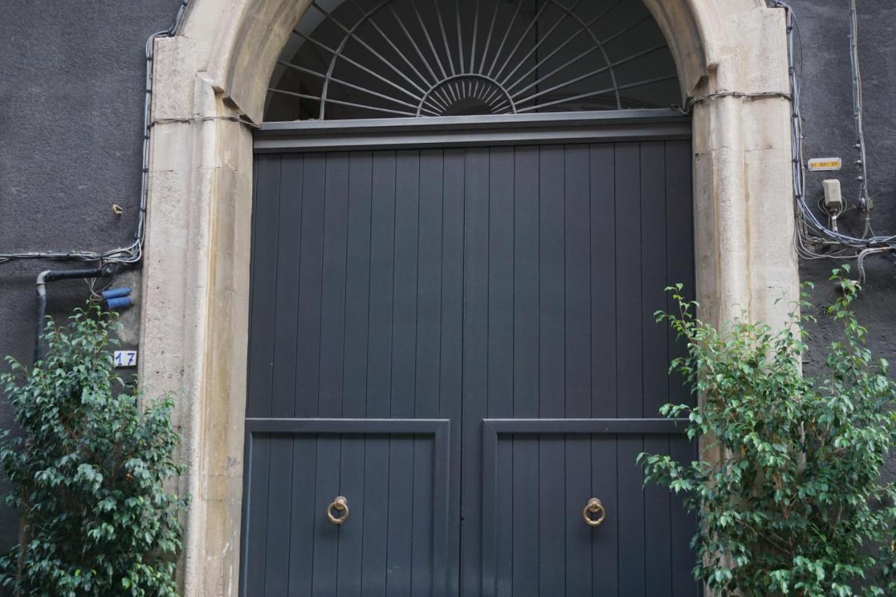 Elegante Appartamento Centro Storico Κατάνια Εξωτερικό φωτογραφία