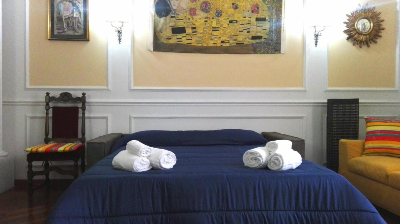 Elegante Appartamento Centro Storico Κατάνια Εξωτερικό φωτογραφία